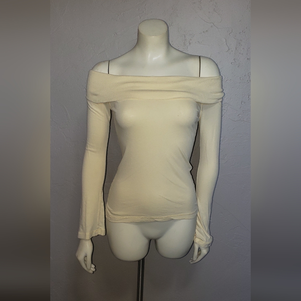 Vintage Light Yellow Aeropostale Sweater
